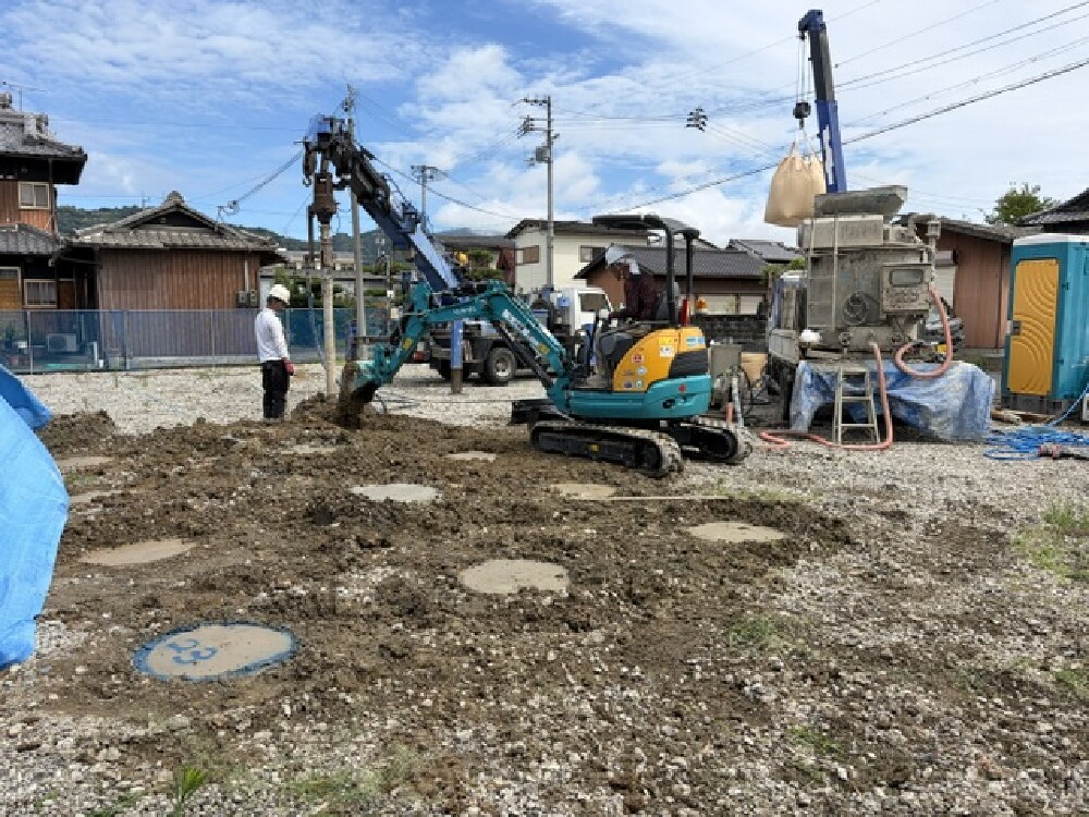 地盤改良工事が着工しました。