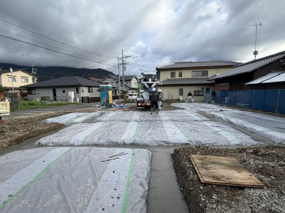 基礎工事　着工しました。